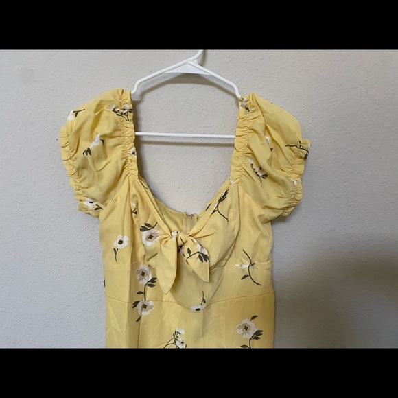 Pale Yellow Floral Dress - Picture 6 of 16
